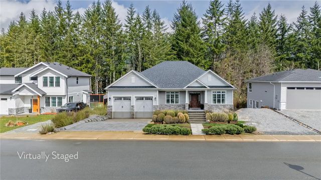 4 of 11 - 145 Edgewood Dr, Lake Cowichan, BC