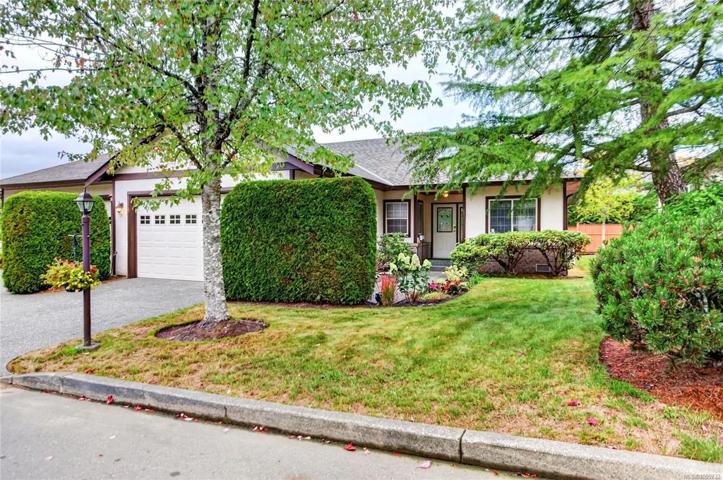 1288 Tunner Dr 12, Courtenay