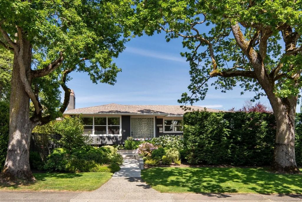 3311 Gibbs Rd, Oak Bay