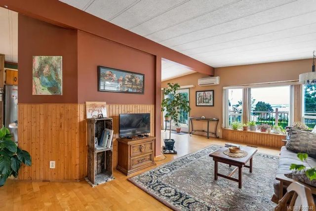 3 of 47 - 11090 Chemainus Rd, Saltair, BC