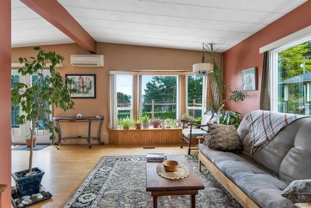 4 of 47 - 11090 Chemainus Rd, Saltair, BC