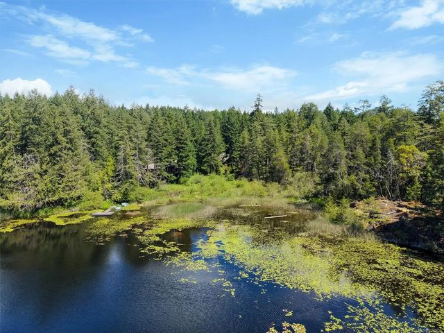 4 of 50 - 649 Lost Lake Rd, Highlands, BC