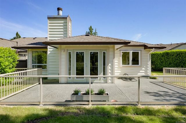 2 of 66 - 574 Cedar Cres, Cobble Hill, BC