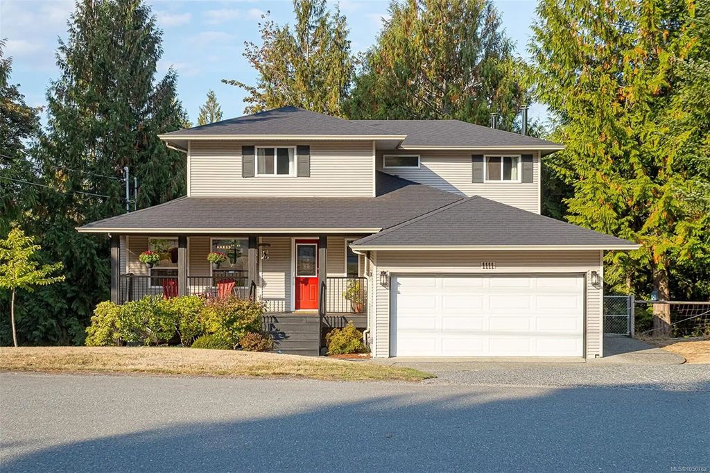 1111 Fern Ridge Dr, Mill Bay