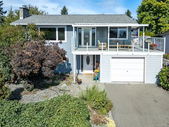 2 of 99 - 2158 Downey Ave, Comox, BC