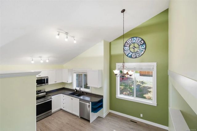 3 of 47 - 4310 Ashbury Pl, Nanaimo, BC