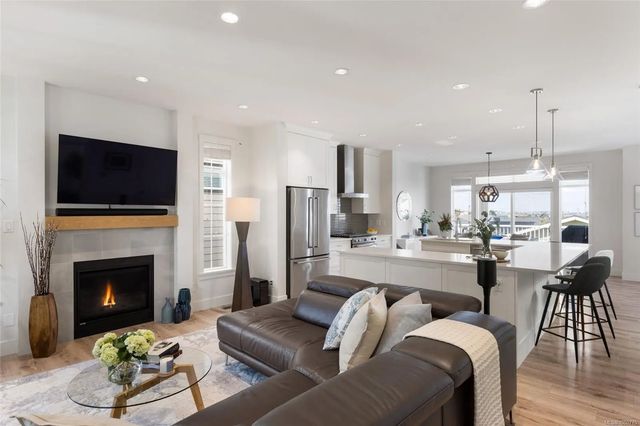 3 of 56 - 3517 Ryder Hesjedal Way, Colwood, BC