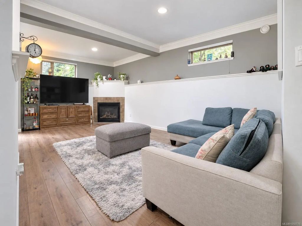 791 Station Ave 107, Langford