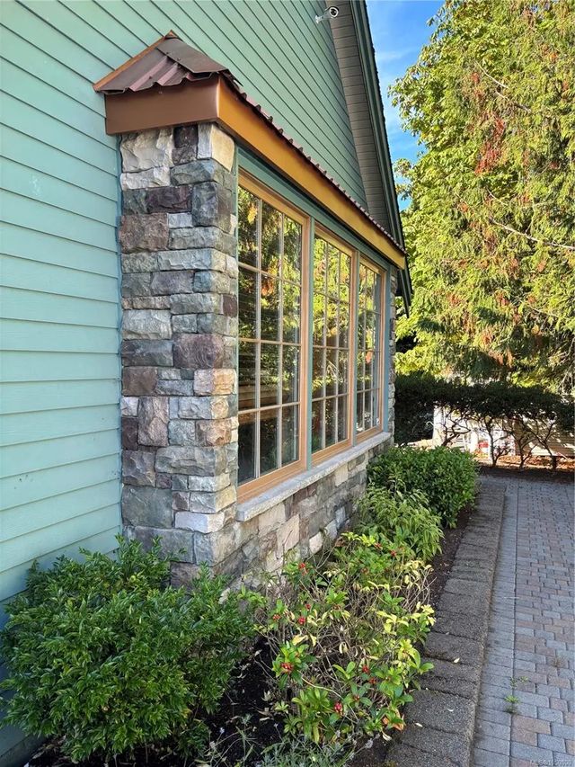 4 of 30 - 2638 Blokker Rd, Nanoose Bay, BC