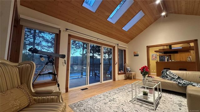 5 of 48 - 165 Ontario Pl, Salt Spring, BC