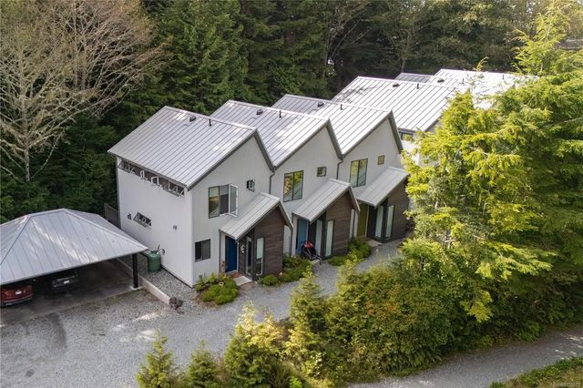 3 of 29 - 590 Marine Dr 1, Ucluelet, BC