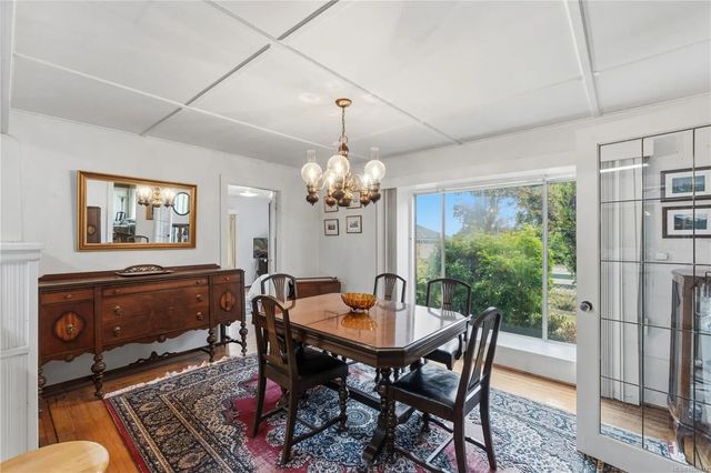 5 of 51 - 6110 Island Hwy W, Qualicum Beach, BC