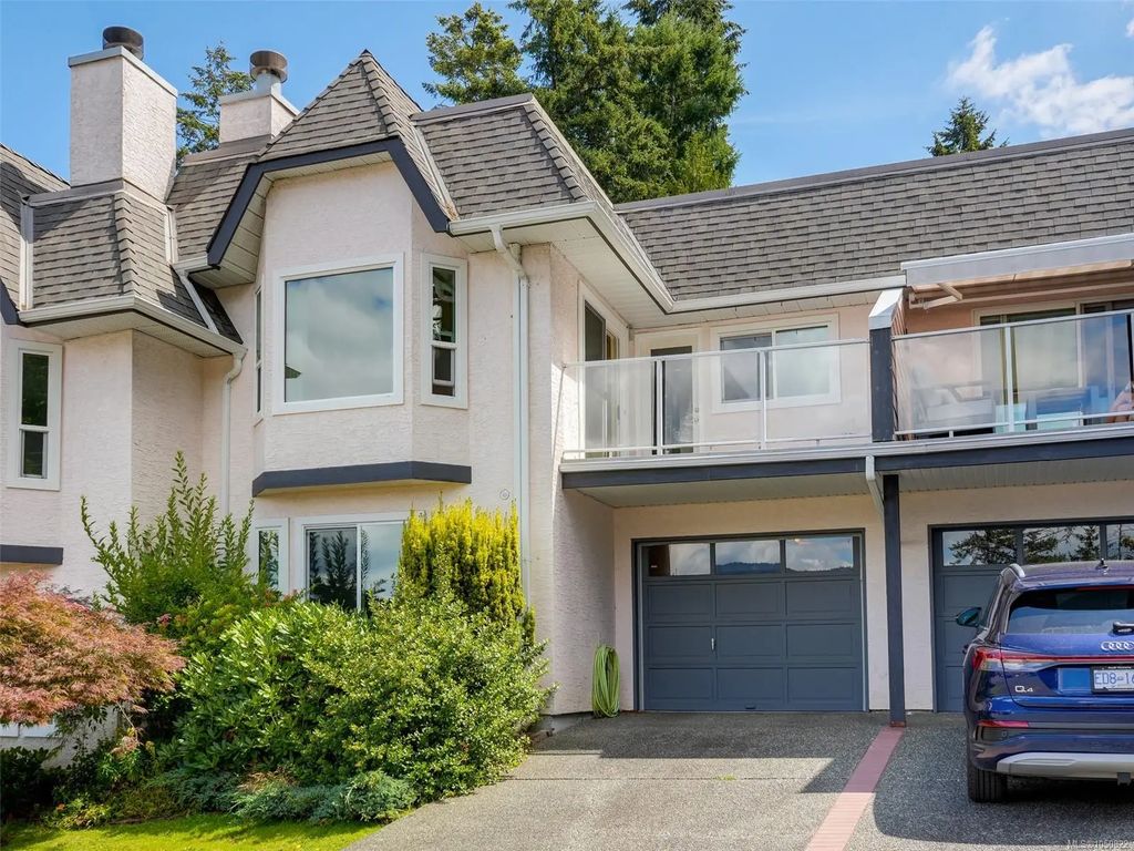 930 Josephine Rd 5, Central Saanich