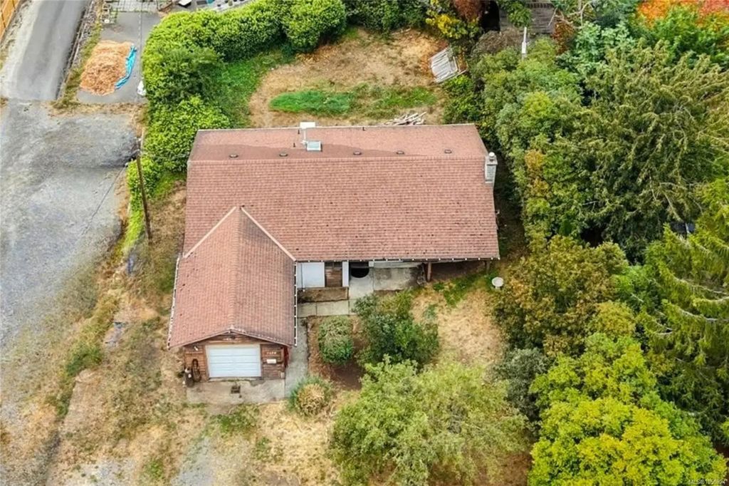 3572 Wishart Rd, Colwood