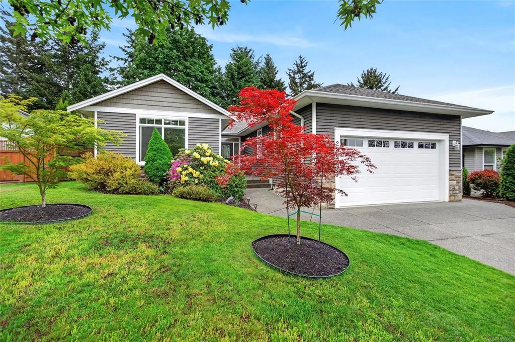 2557 Hebrides Cres, Courtenay