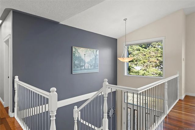 5 of 42 - 3908a Ascot Dr, Saanich, BC