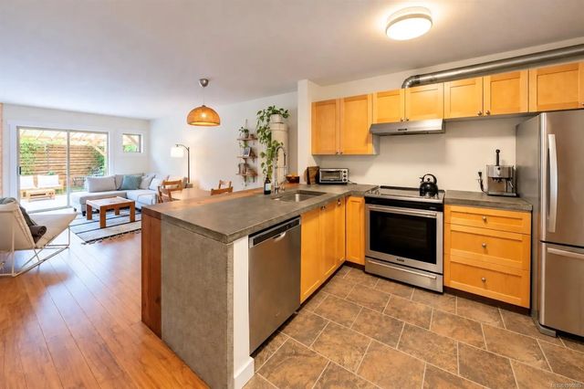 3 of 26 - 301 Arnet Rd 1, Tofino, BC