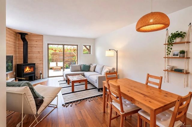 4 of 26 - 301 Arnet Rd 1, Tofino, BC