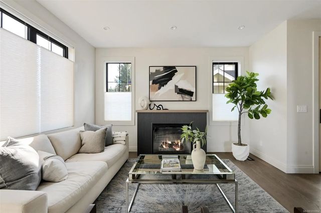 5 of 58 - 5032 Wesley Rd 3, Saanich, BC