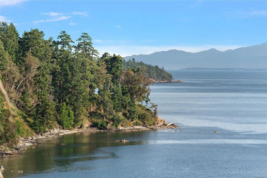 377 Evergreen Lane, Sidney Island