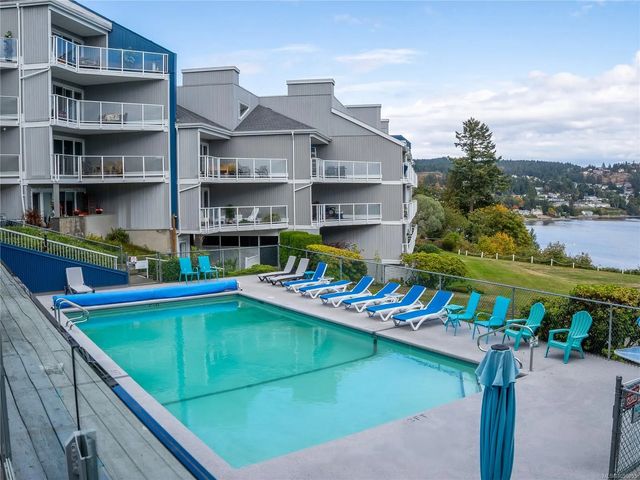 3 of 24 - 2560 Departure Bay Rd 303, Nanaimo, BC