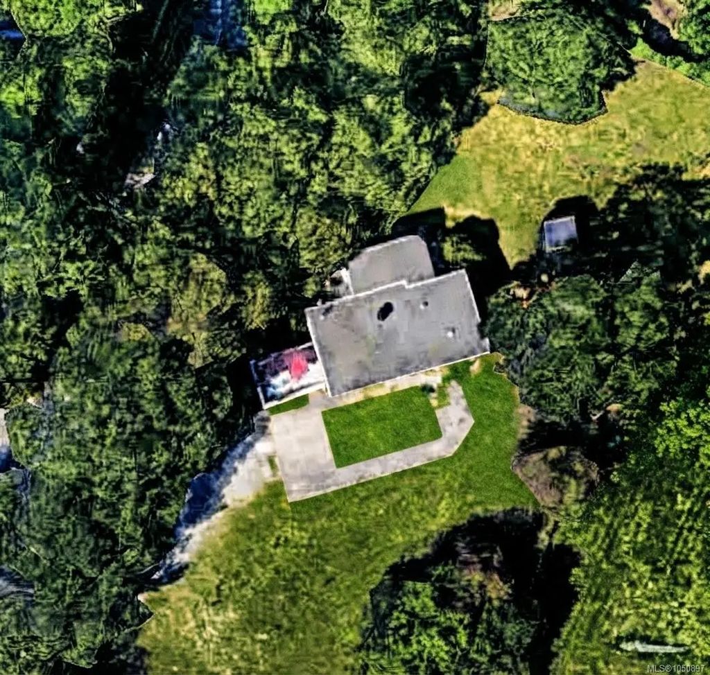 4589 Scarborough Rd, Saanich