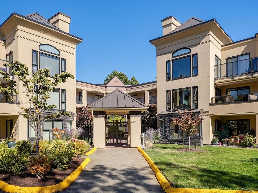 3969 Shelbourne St 325, Saanich