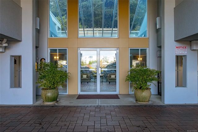 4 of 53 - 5110 Cordova Bay Rd 501, Saanich, BC