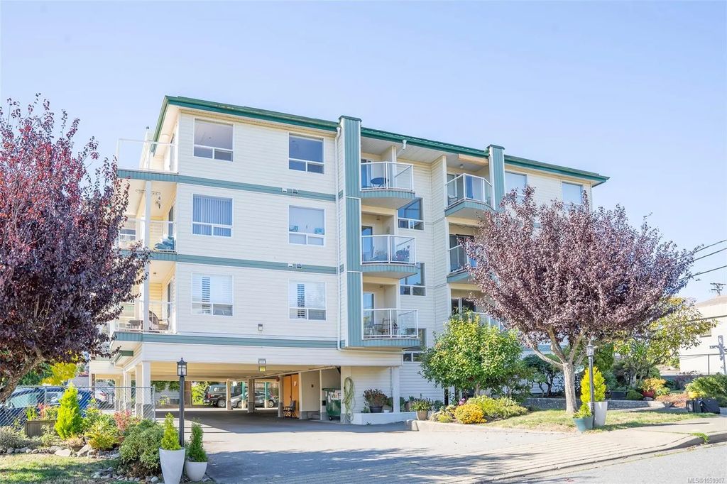9876 Esplanade St 201, Chemainus