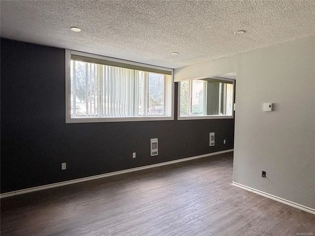 4 of 12 - 350 Alder Cres 113, Gold River, BC