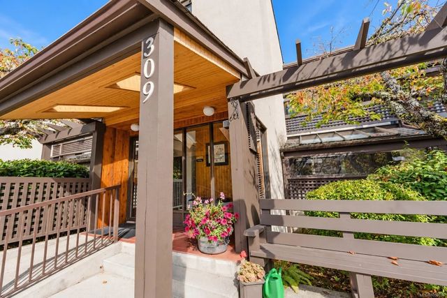 2 of 36 - 309 Morison Ave 103, Parksville, BC