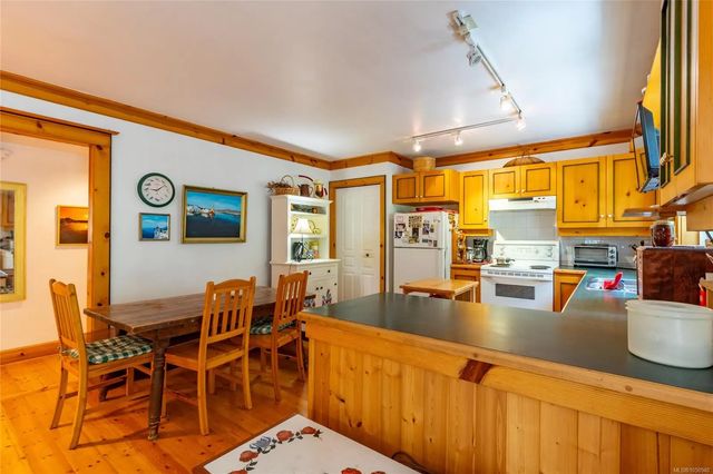 5 of 40 - 3706 Starboard Cres, Pender Island, BC