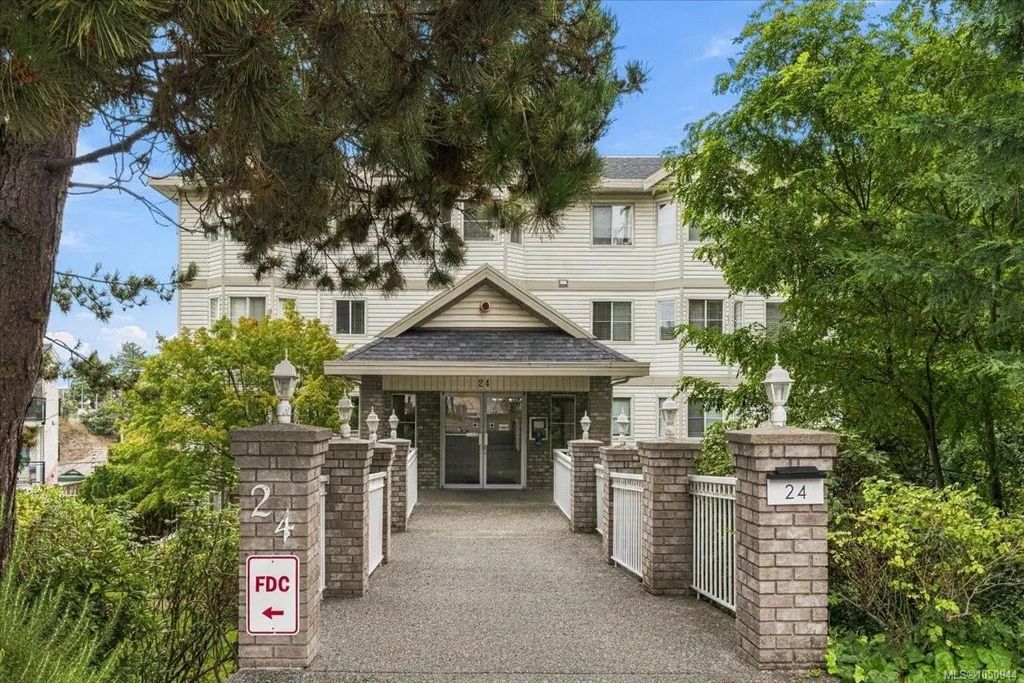 24 Prideaux St 105, Nanaimo