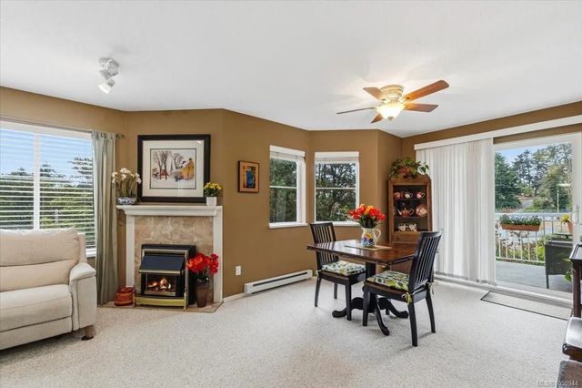3 of 43 - 24 Prideaux St 105, Nanaimo, BC