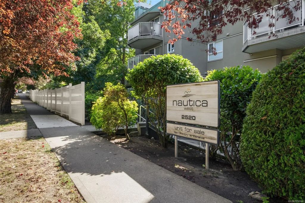 2520 Wark St 212, Victoria
