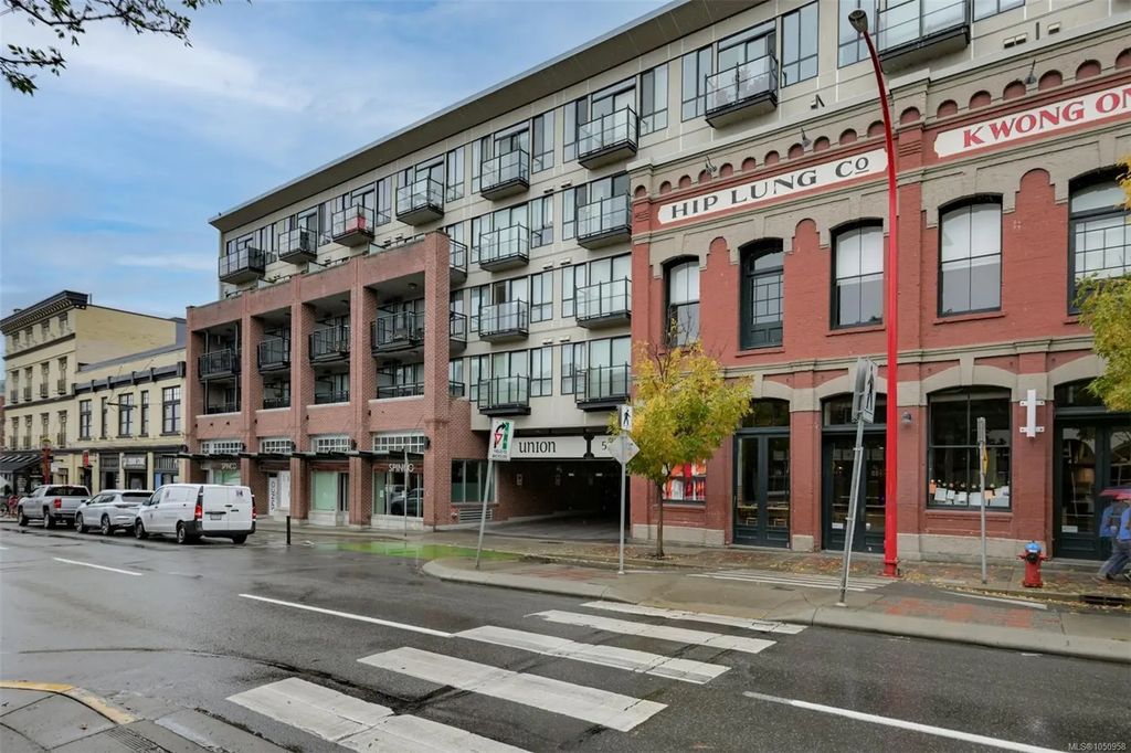 528 Pandora Ave 416, Victoria