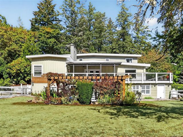 3 of 72 - 5209 Old West Saanich Rd, Saanich, BC