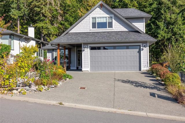 2 of 37 - 521 Mountain View Dr, Lake Cowichan, BC