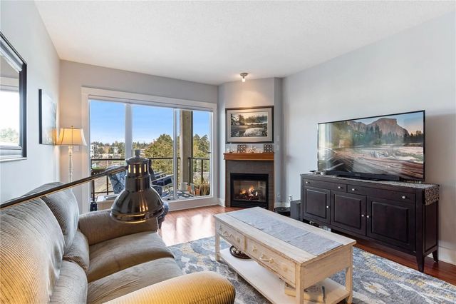 2 of 49 - 194 Beachside Dr 607, Parksville, BC