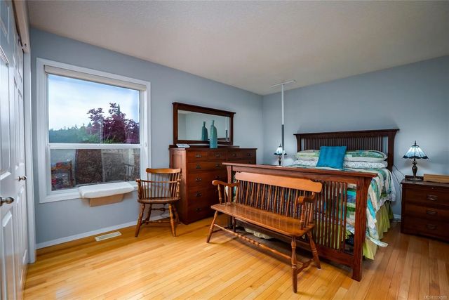 4 of 34 - 3978 Merlin St, Nanaimo, BC