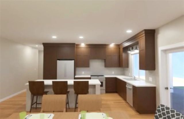 3 of 5 - 455 Winter Dr, Lake Cowichan, BC