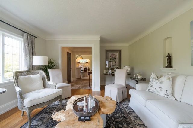 5 of 60 - 2125 Central Ave, Oak Bay, BC