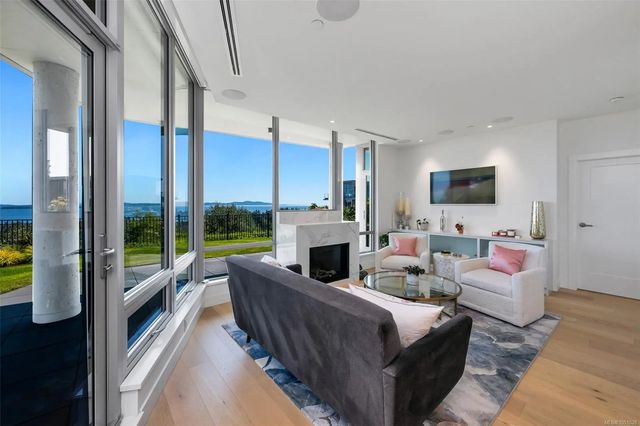 3 of 63 - 5388 Hill Rise Terr 103, Saanich, BC
