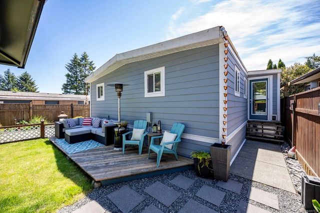 3 of 58 - 2102 Stadacona Dr, Comox, BC