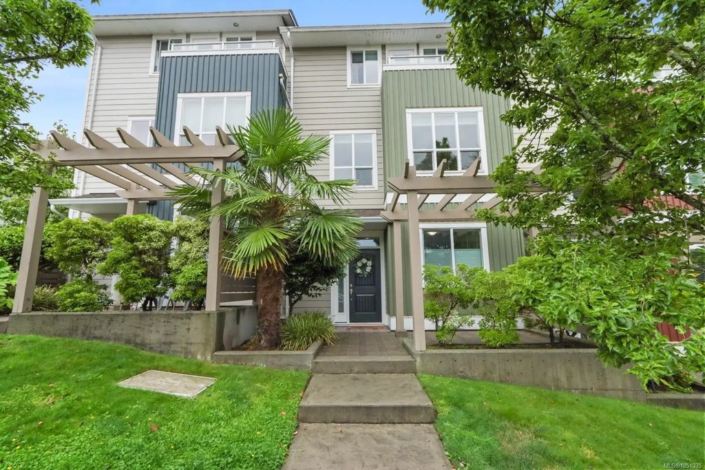 6115 Glacier Way 3, Nanaimo