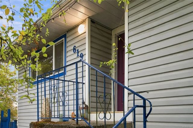 3 of 44 - 619 Pine St, Nanaimo, BC