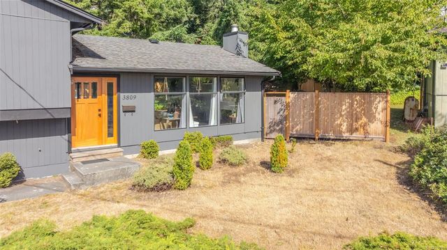 2 of 46 - 3809 Morris Pl, Nanaimo, BC