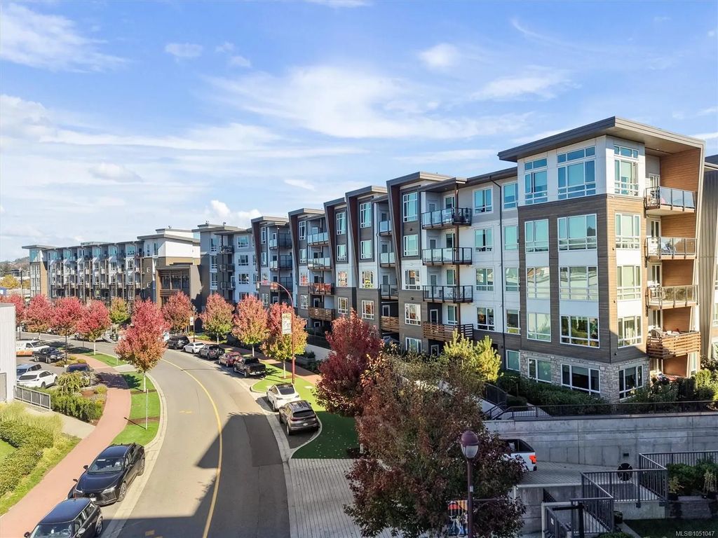 920 Reunion Ave 431, Langford