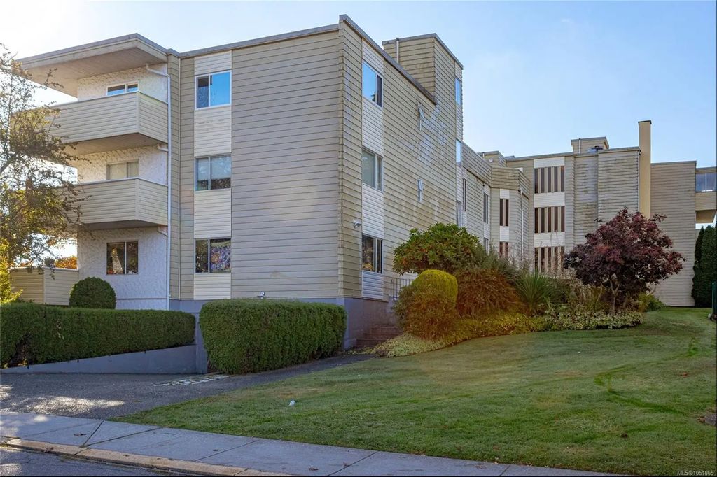 877 Ellery St 204, Esquimalt
