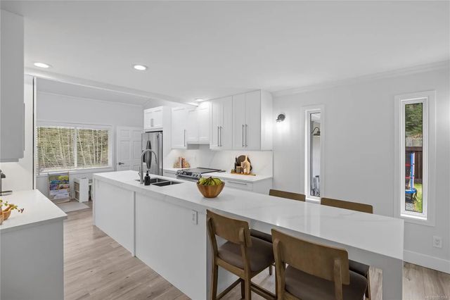 5 of 77 - 2191 Florence Dr, Nanoose Bay, BC